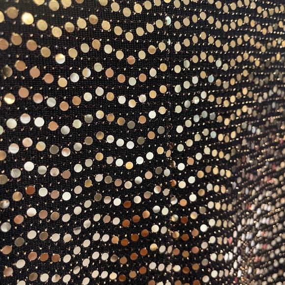 Shimmery Gold & Black Party Dress - Picture 4 of 4